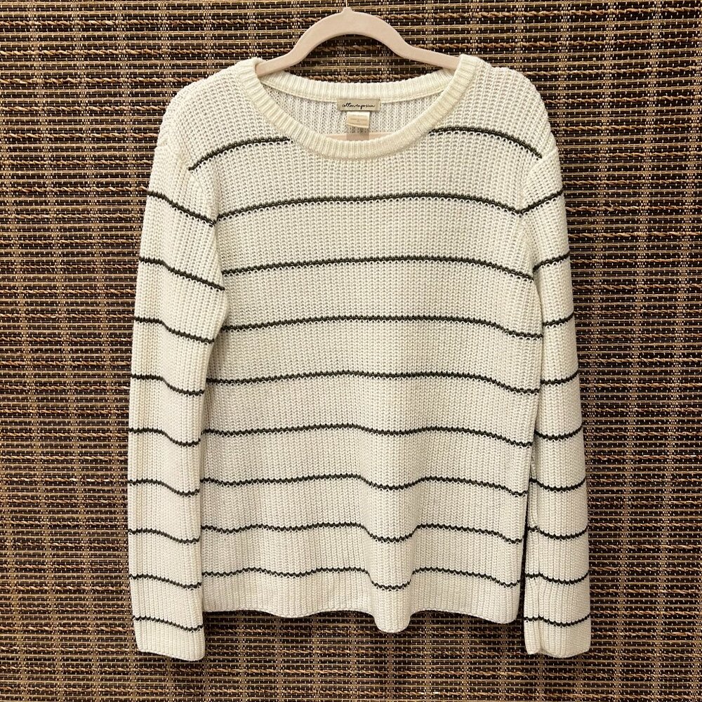 White with black Stripes Knit Sweater XL
